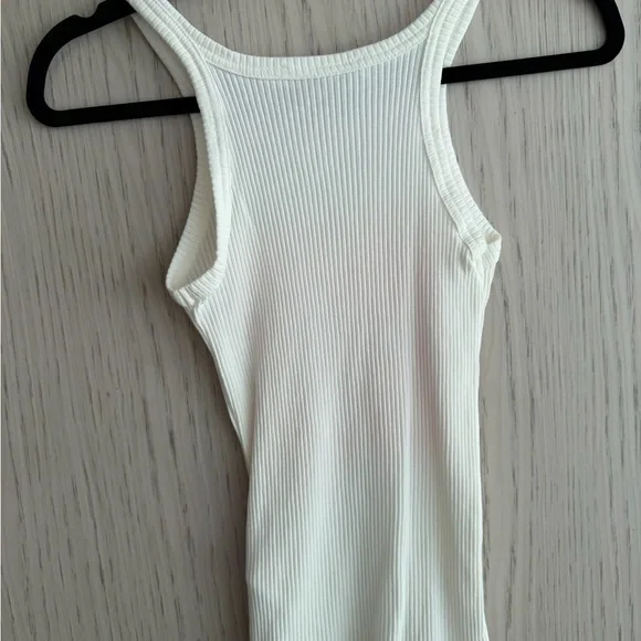 Dior White Ribbed Fabric - Picture 2 of 4